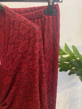 Carregar imagem no visualizador da galeria, Conjunto de renda blusa e calças