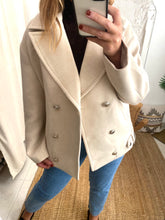 Carregar imagem no visualizador da galeria, Casaco de fazenda oversize beje Morgan