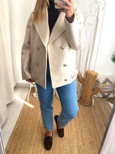 Carregar imagem no visualizador da galeria, Casaco de fazenda oversize beje Morgan