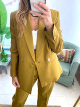 Carregar imagem no visualizador da galeria, Blazer mostarda Morgan