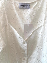 Carregar imagem no visualizador da galeria, Blusa manga balão bordado inglês Naf Naf