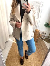 Carregar imagem no visualizador da galeria, Casaco de fazenda oversize beje Morgan