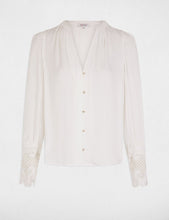 Carregar imagem no visualizador da galeria, Blusa acetinada manga renda Morgan