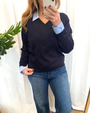 Carregar imagem no visualizador da galeria, Camisola azul marinho com colarinhos MORGAN