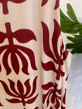 Carregar imagem no visualizador da galeria, Vestido comprido malha fria estampa túlipas