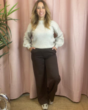 Carregar imagem no visualizador da galeria, Calça clássica castanha Vivarone