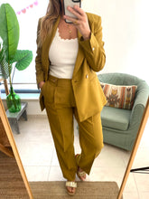 Carregar imagem no visualizador da galeria, Blazer mostarda Morgan