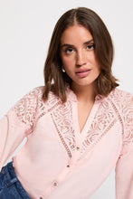 Carregar imagem no visualizador da galeria, Blusa Morgan rendada rosa