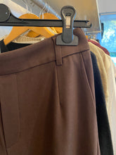 Carregar imagem no visualizador da galeria, Calça clássica castanha Vivarone