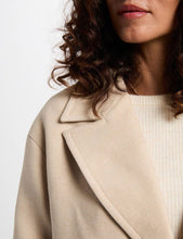 Carregar imagem no visualizador da galeria, Casaco de fazenda oversize beje Morgan