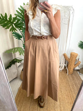 Carregar imagem no visualizador da galeria, Blusa pérola bordada