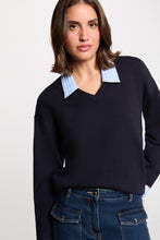 Carregar imagem no visualizador da galeria, Camisola azul marinho com colarinhos MORGAN