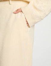 Carregar imagem no visualizador da galeria, Calças bombazina pérola Morgan