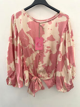 Carregar imagem no visualizador da galeria, Blusa padrão vaca rosa
