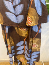 Carregar imagem no visualizador da galeria, Vestido papoilas com folhos largos
