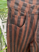 Carregar imagem no visualizador da galeria, Calças baloon riscas castanho/preto
