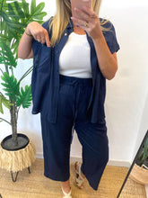 Carregar imagem no visualizador da galeria, Camisa oversize Gioya
