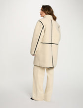 Carregar imagem no visualizador da galeria, Casaco de pêlo branco Morgan
