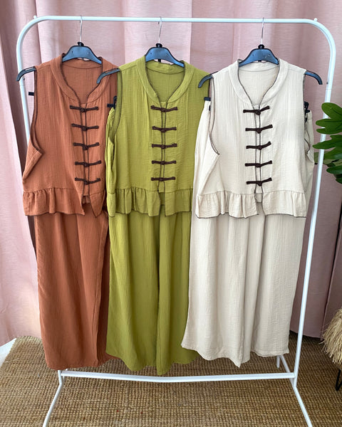 Conjunto blusa e calças crepe