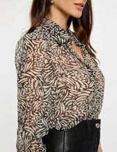 Carregar imagem no visualizador da galeria, Camisa estampada Morgan
