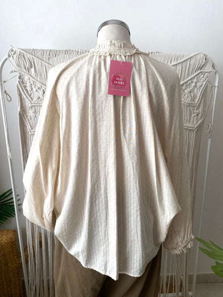 Camisa oversize com botões de madeira