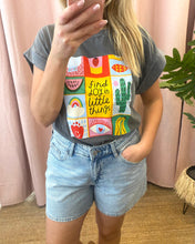 Carregar imagem no visualizador da galeria, T-shirt cinza little things
