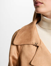 Carregar imagem no visualizador da galeria, Casaco pele de pêssego Morgan
