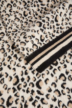 Carregar imagem no visualizador da galeria, Cachecol leopardo Morgan
