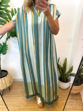 Carregar imagem no visualizador da galeria, Vestido oversize riscas menta
