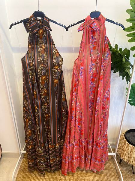 Vestido halter padrão flores vintage