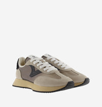 Carregar imagem no visualizador da galeria, Ténis cosmos beje Victoria
