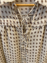 Carregar imagem no visualizador da galeria, Camisa atilhos cornucópias
