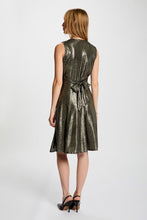 Carregar imagem no visualizador da galeria, Vestido metalizado Morgan
