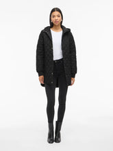 Carregar imagem no visualizador da galeria, Parka acolchoada capuz preto Vila
