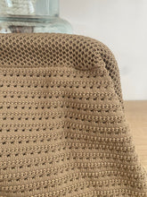 Carregar imagem no visualizador da galeria, Clutch malha lisa kaki
