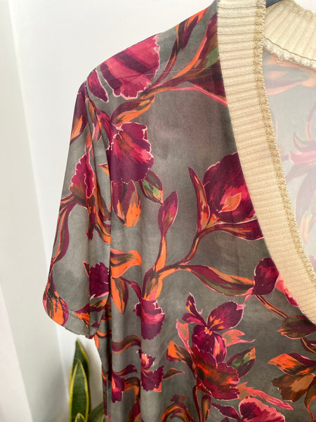 Vestido malha fria estampado flores verde