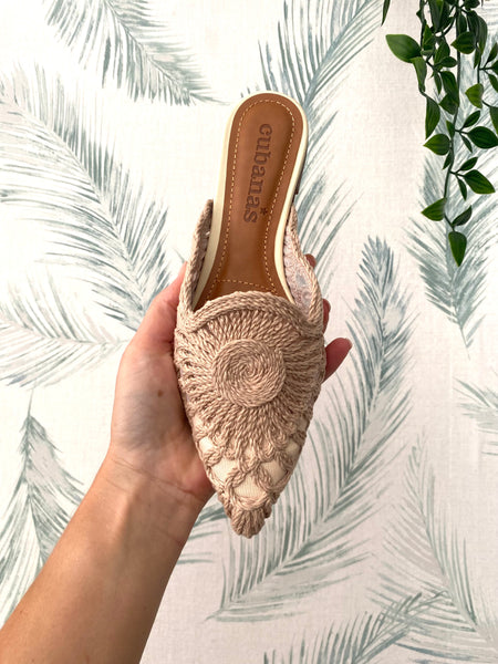 Mules fibras naturais nude Cubanas