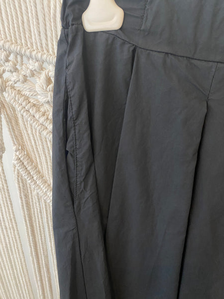 Calças pantalonas preto