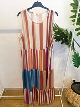 Carregar imagem no visualizador da galeria, Vestido telha riscas camadas
