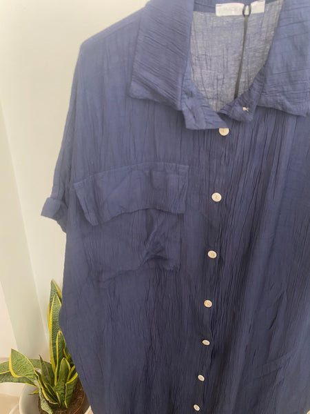 Vestido camisa liso estampado com bolso azul marinho