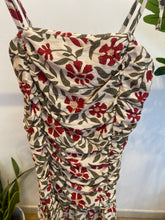 Carregar imagem no visualizador da galeria, Vestido Salamanca estampa floral branco
