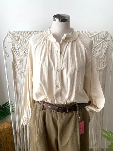 Camisa oversize com botões de madeira
