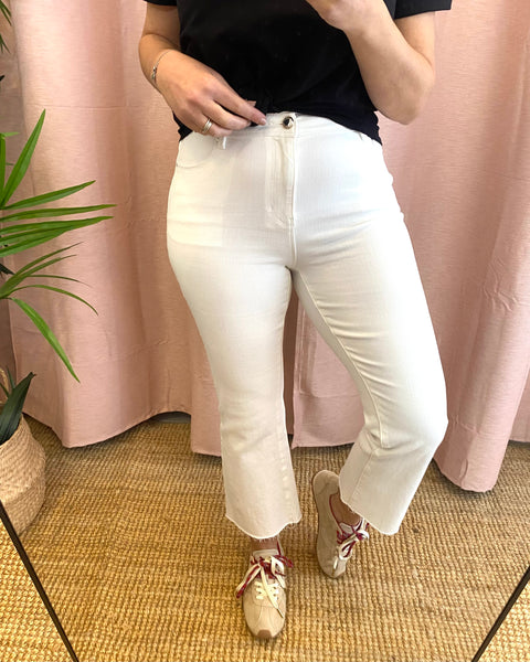 Calças brancas sarja flare MORGAN