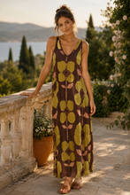 Carregar imagem no visualizador da galeria, Vestido comprido malha fria papoilas castanho e verde
