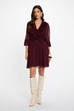 Carregar imagem no visualizador da galeria, Vestido folhos Bordeaux Morgan
