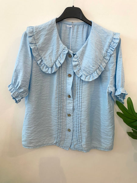 Camisa golinha manga curta azul claro