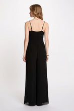 Carregar imagem no visualizador da galeria, Macacão Morgan renda preto
