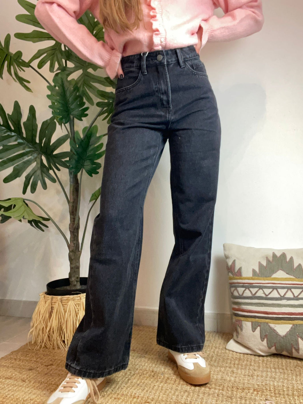 Calças pretas washed wide leg