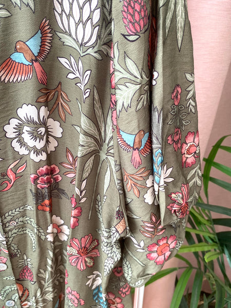 Vestido estampa floral verde