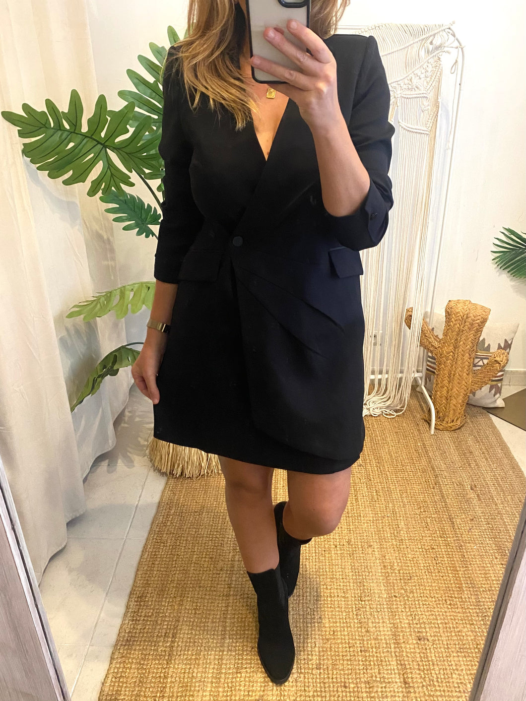 Vestido traçado preto Morgan